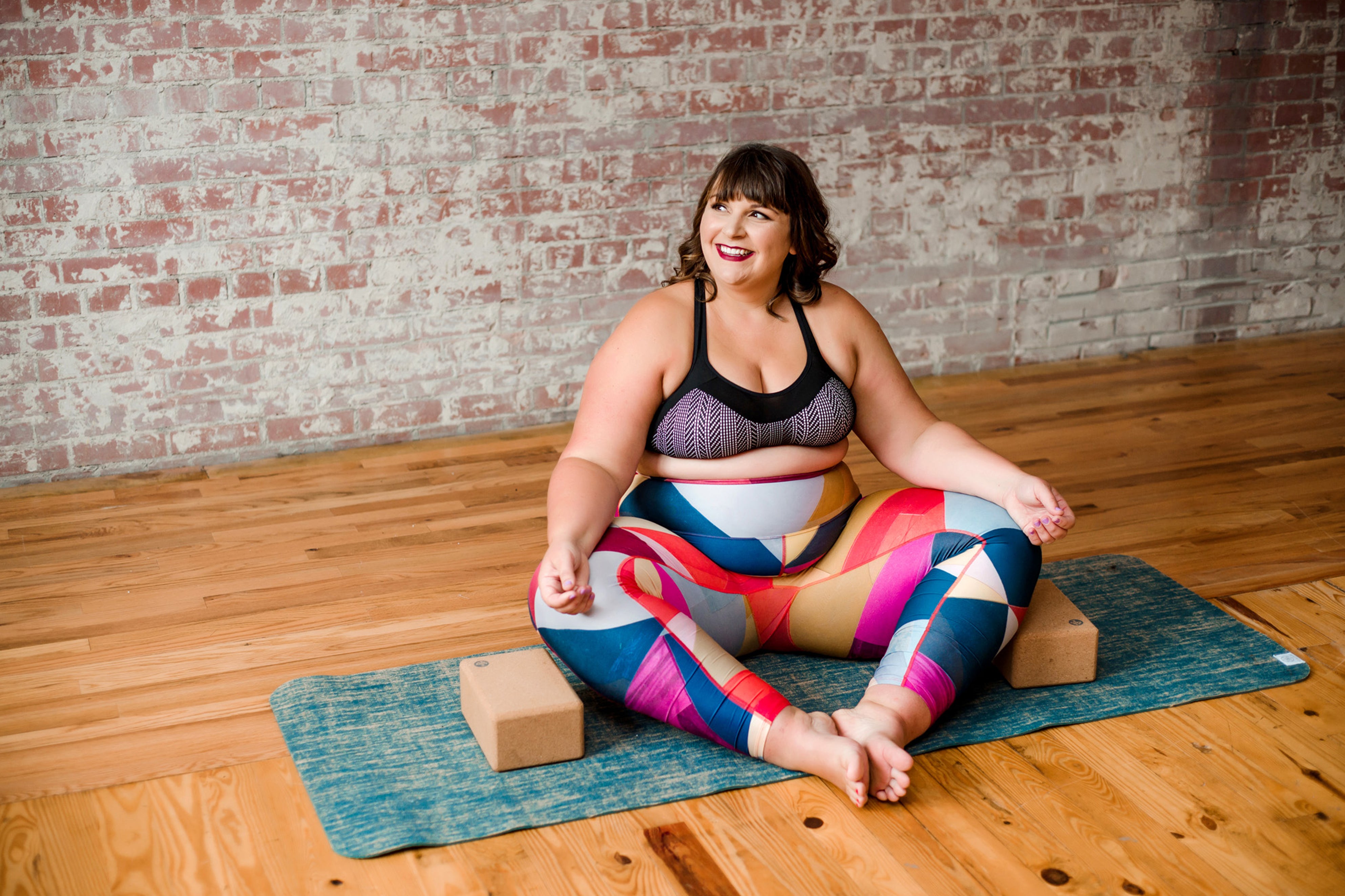 Online Private Yoga for Plus Size & Body Positivity – ONE OM ONE