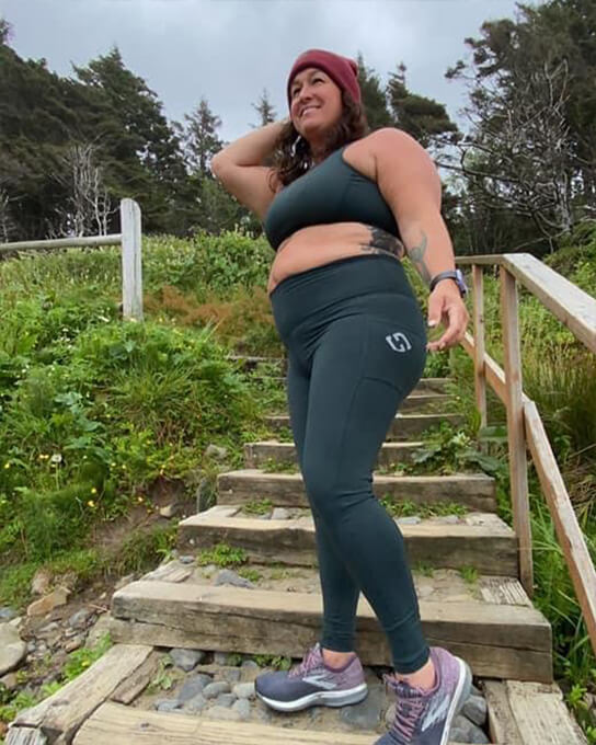 plus size hiker and yogi georgina