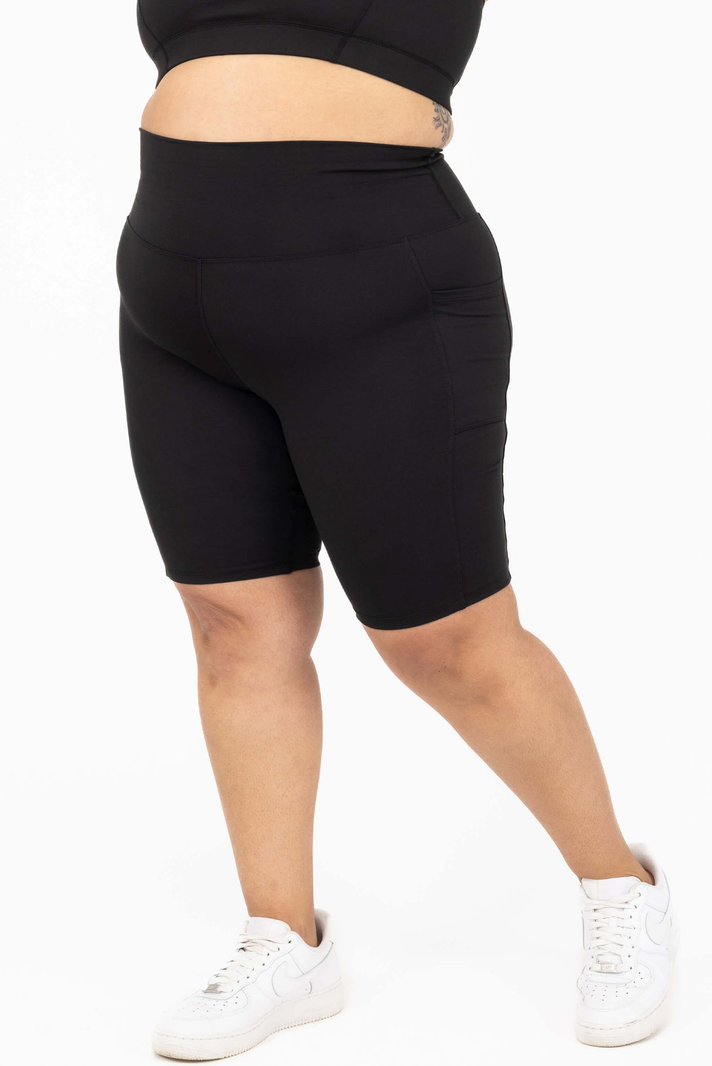 Plus size 11 inch biker shorts with pockets black
