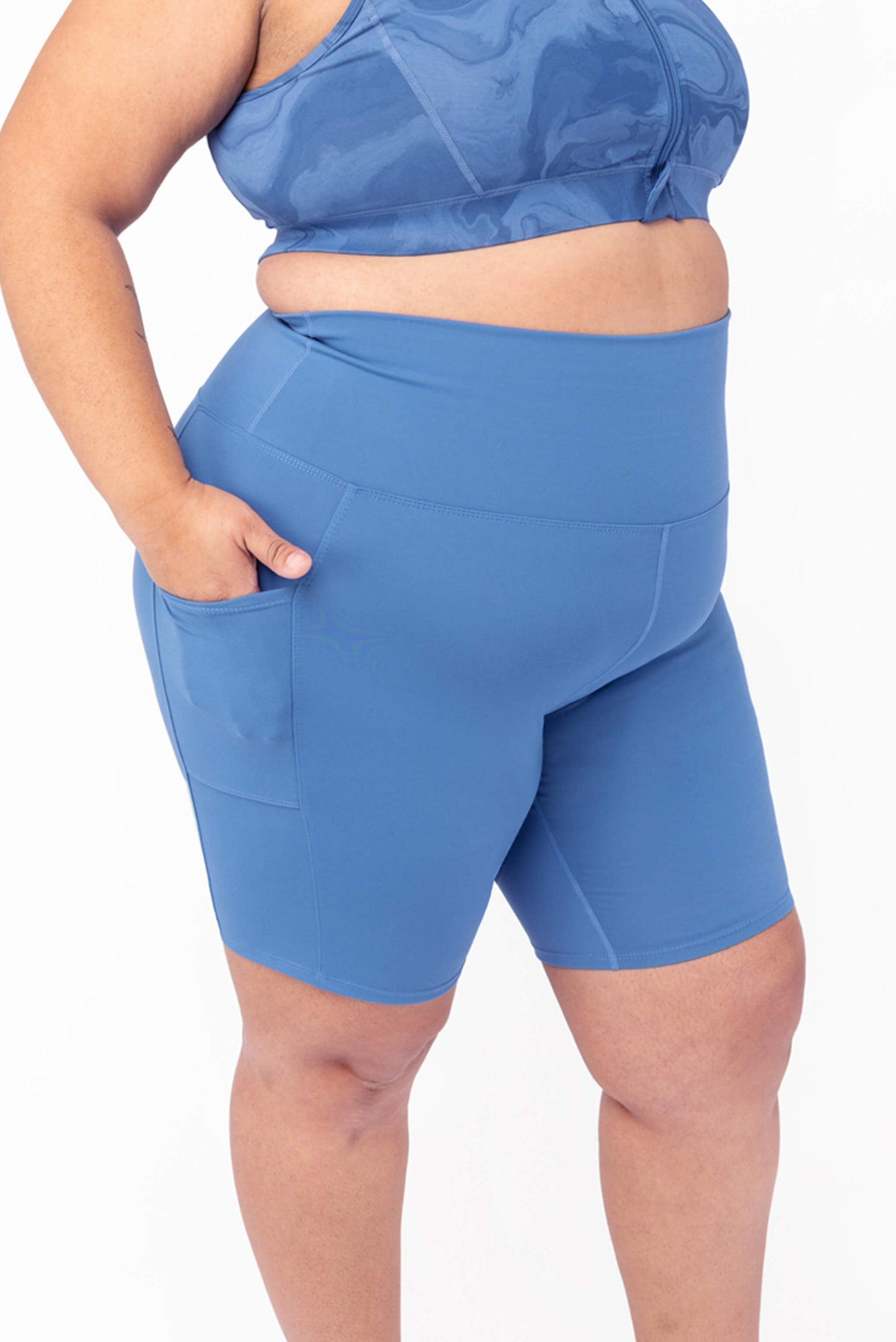 Plus size biker shorts with pockets moonlight blue