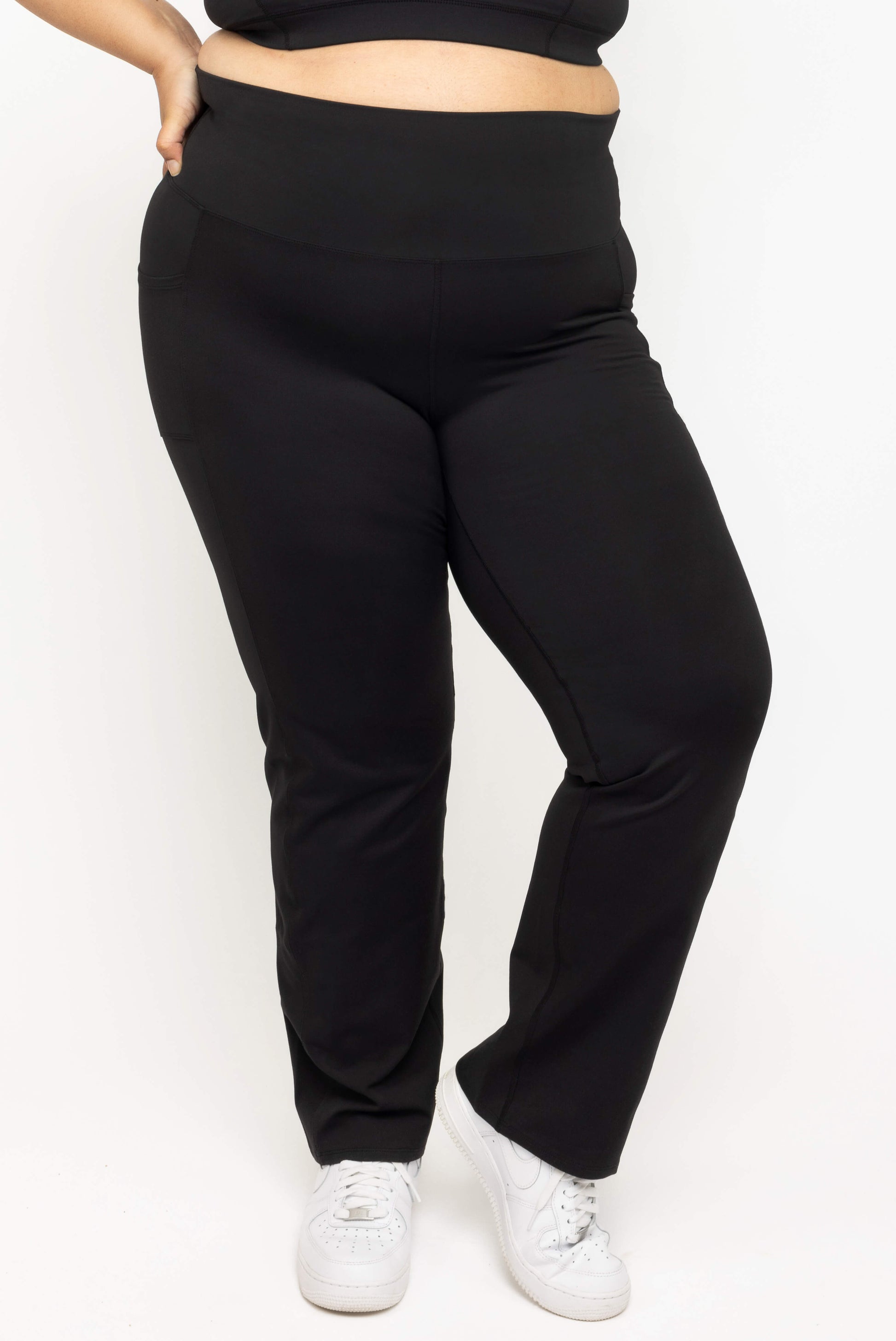 Cropped view of Superfit Hero plus size straight leg legging with pockets size 2X