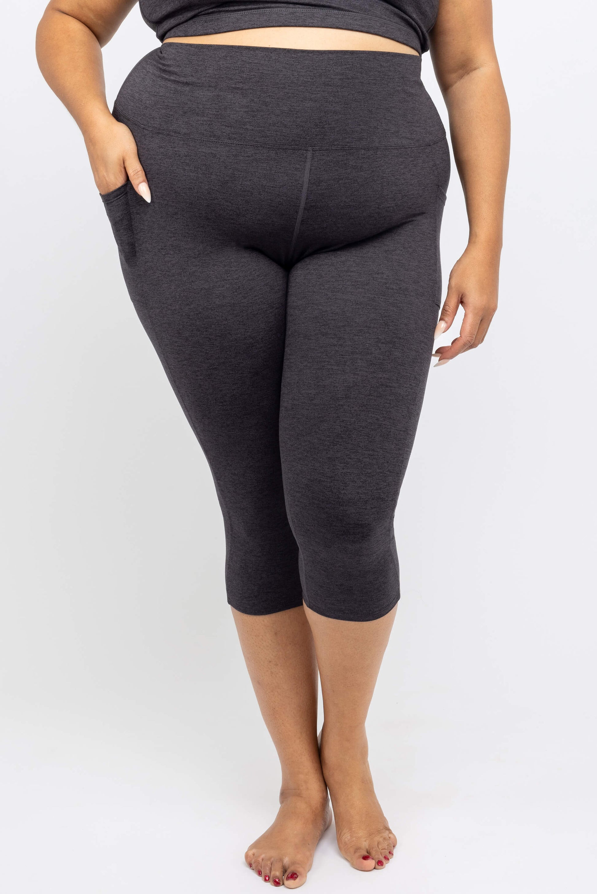 Superfit Hero Plus Size SuperSoft Capri Leggings with Pockets