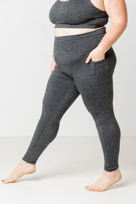  Plus Size Leggings for Women Black - 2X - Full Figure Stretch Workout  Capri Leggings - Side Pocket for Phone & Music - use for Yoga & Running -  from Katie