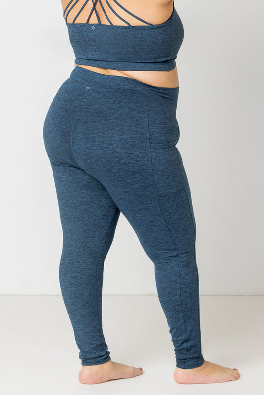 Superfit Hero plus size SuperSoft Leggings in Navy on size 2X model