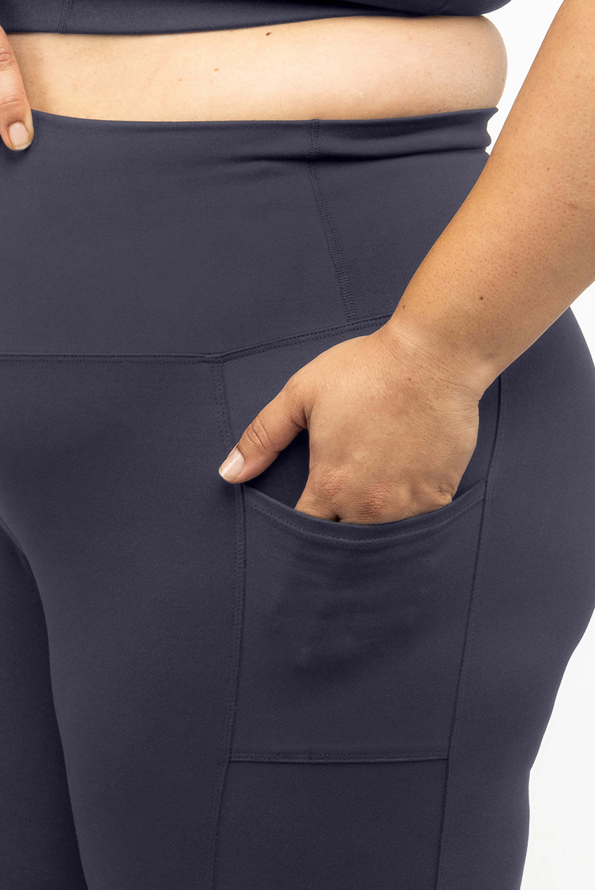 Closeup of pocket detail SuperHold Carbon 