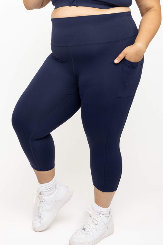 Plus Size Pocket Capris - Navy | Superfit Hero
