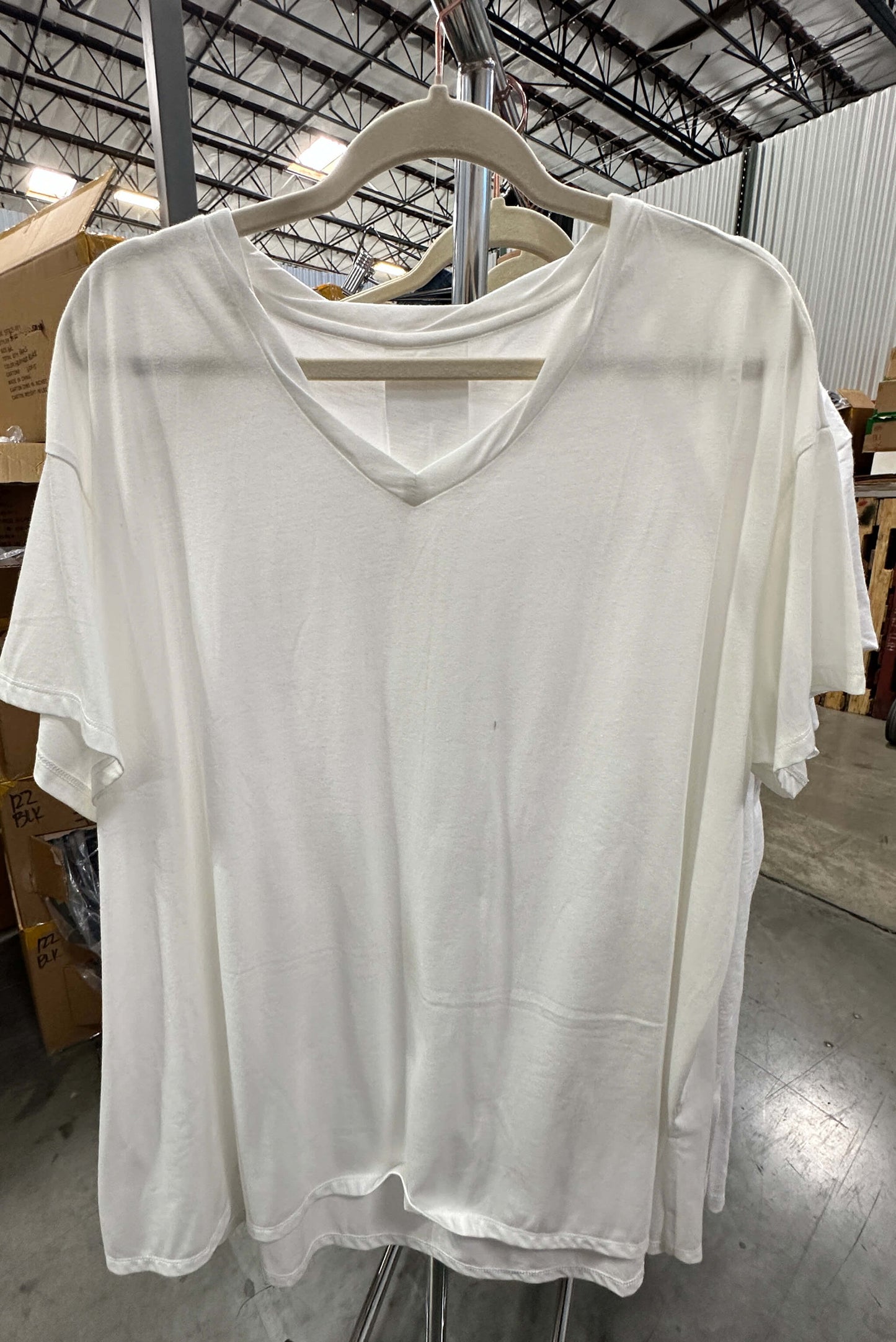 [SAMPLE SALE] V-Neck Oversize Tunic Fit Sample Off White