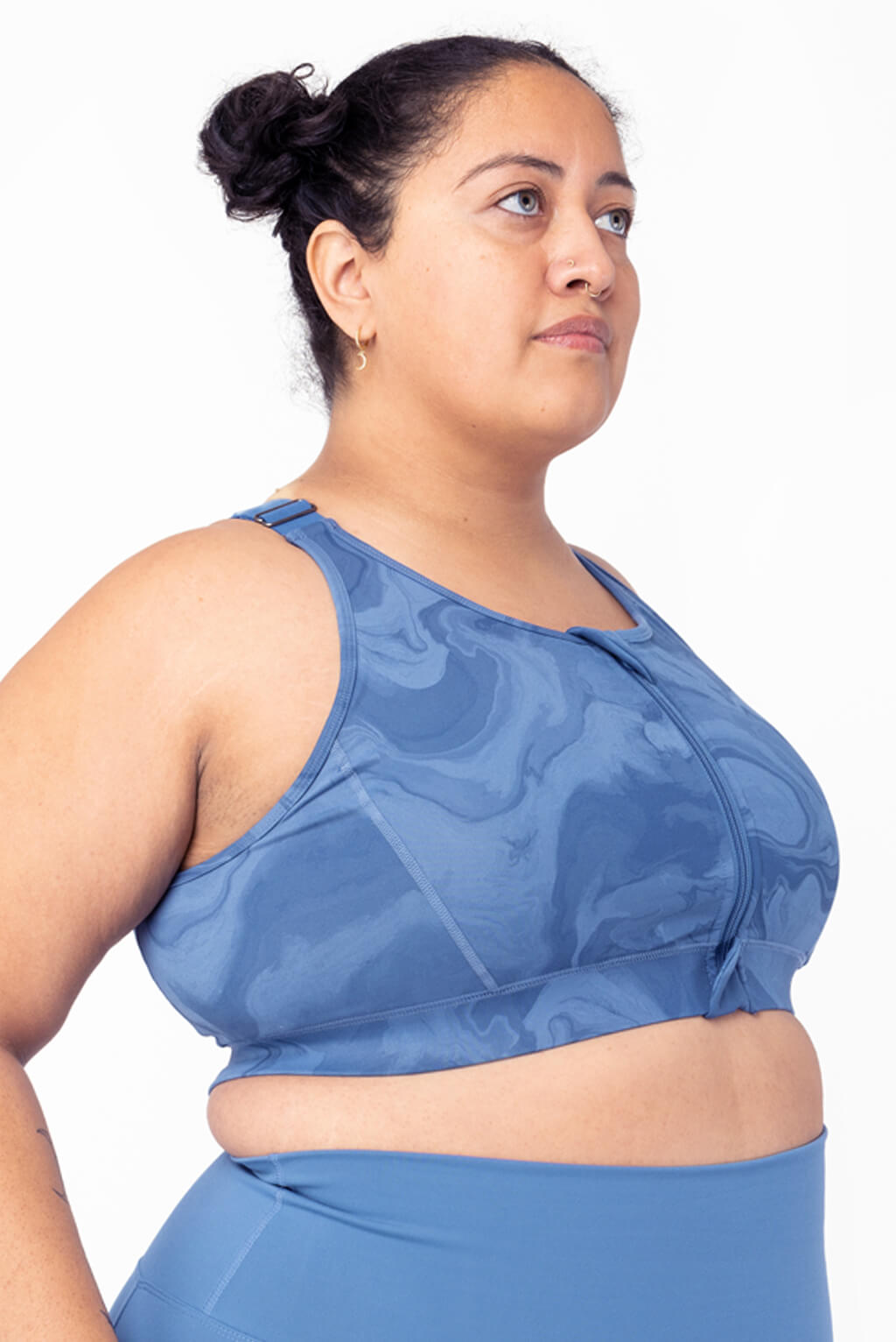 Compression sports bra front closure online